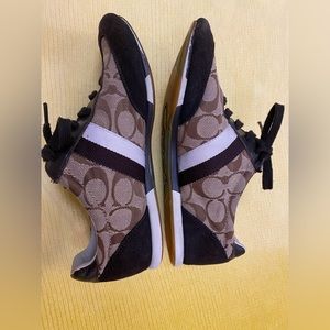 Coach  Women Logo Lace Up Casual Bronw Sneaker Shoe Size 7.5